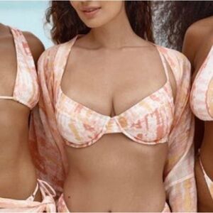 Monday Swimwear Maui Bikini Top